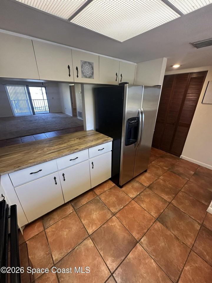 100 Canebreakers Dr Apt 204 #204 - Photo 5 of 25