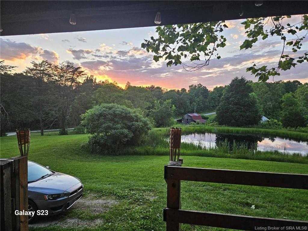 7218 S Locust Grove Rd - Photo 2 of 15