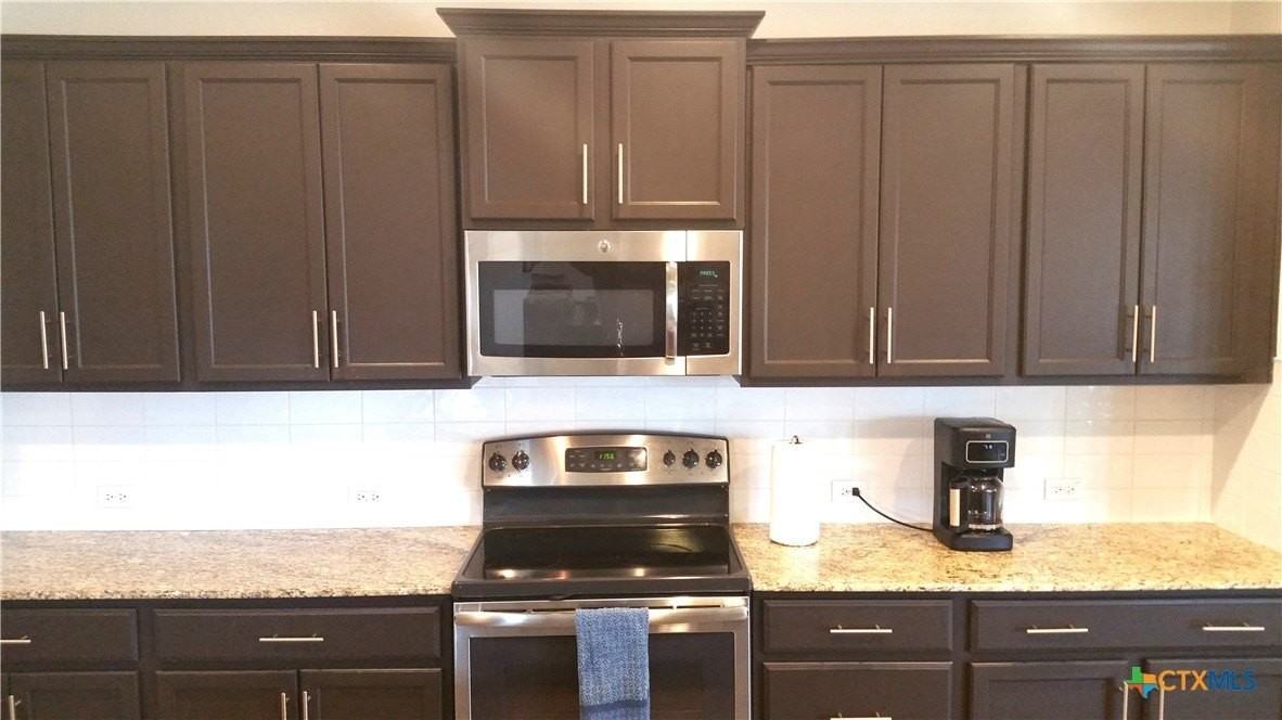 10206 Alamosa Ln - Photo 5 of 17