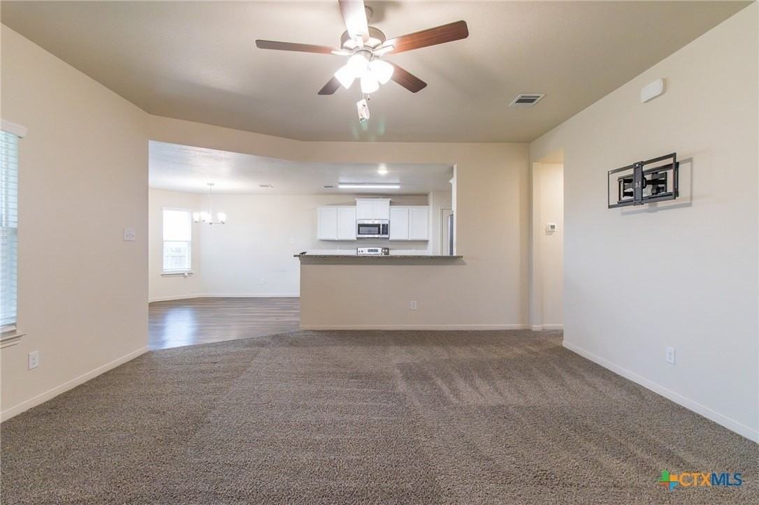 3207 Salt Fork Dr - Photo 4 of 31