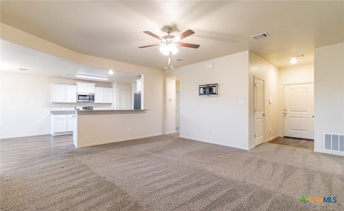 3207 Salt Fork Dr - Photo 5 of 31