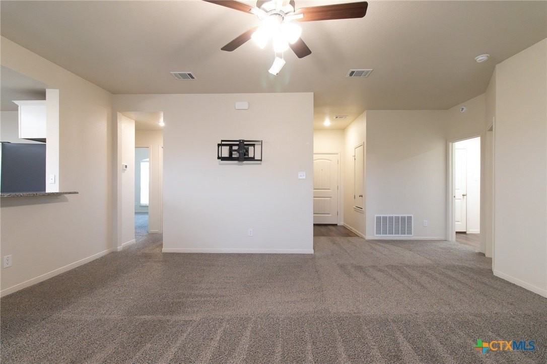 3207 Salt Fork Dr - Photo 6 of 31