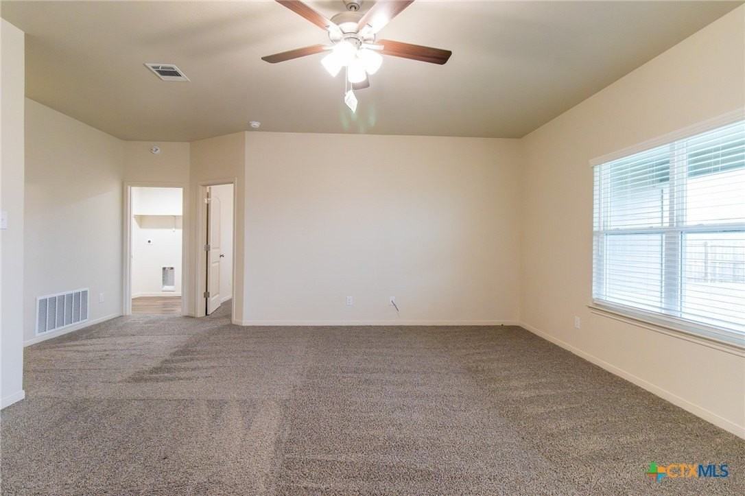 3207 Salt Fork Dr - Photo 7 of 31