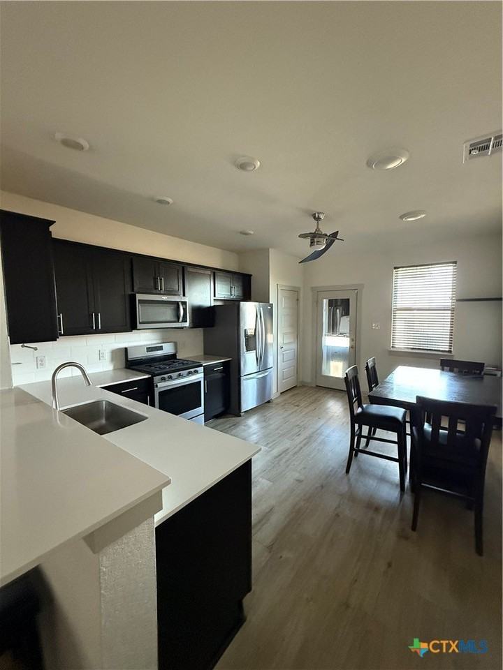 120 New Hampton Way - Photo 3 of 12