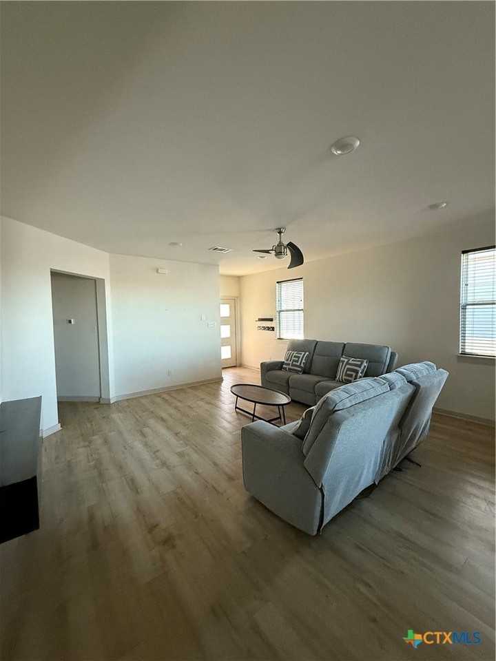 120 New Hampton Way - Photo 5 of 12