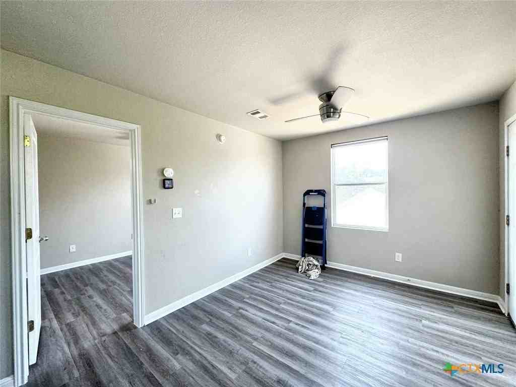 315 Rachel St - Photo 6 of 12
