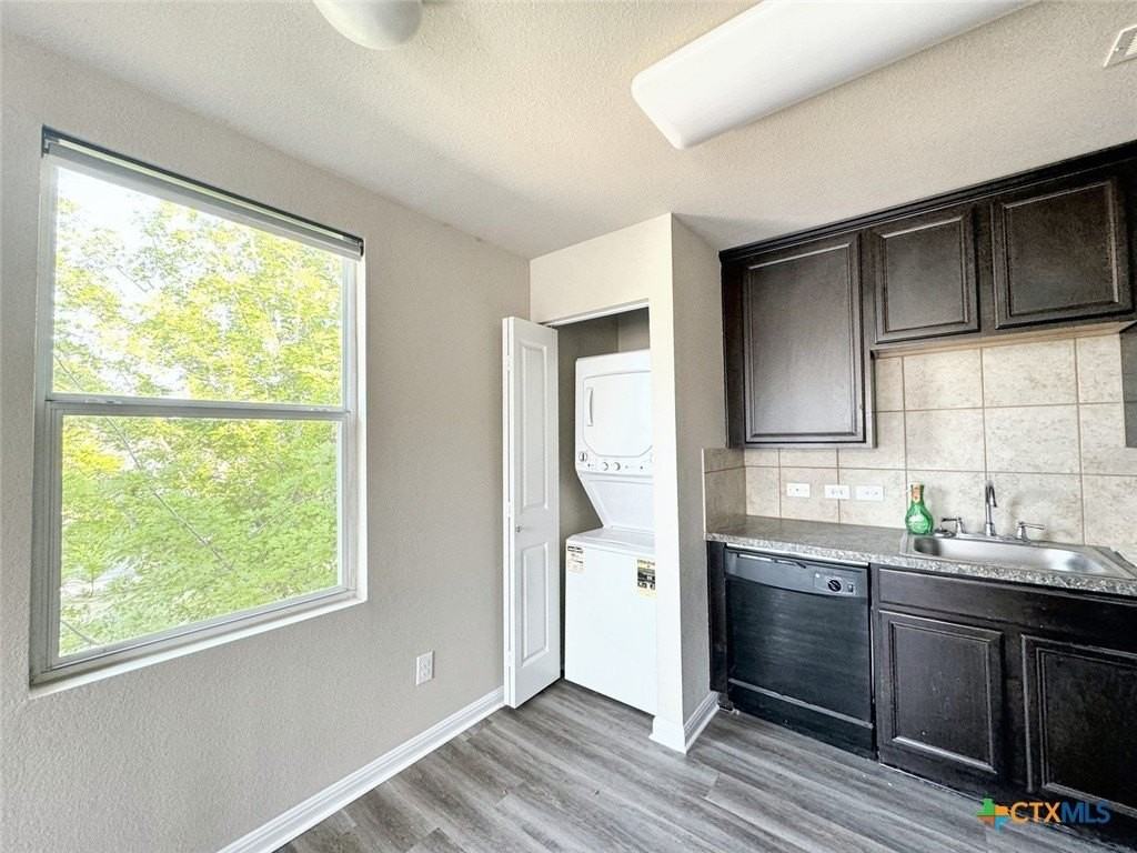 315 Rachel St - Photo 7 of 12