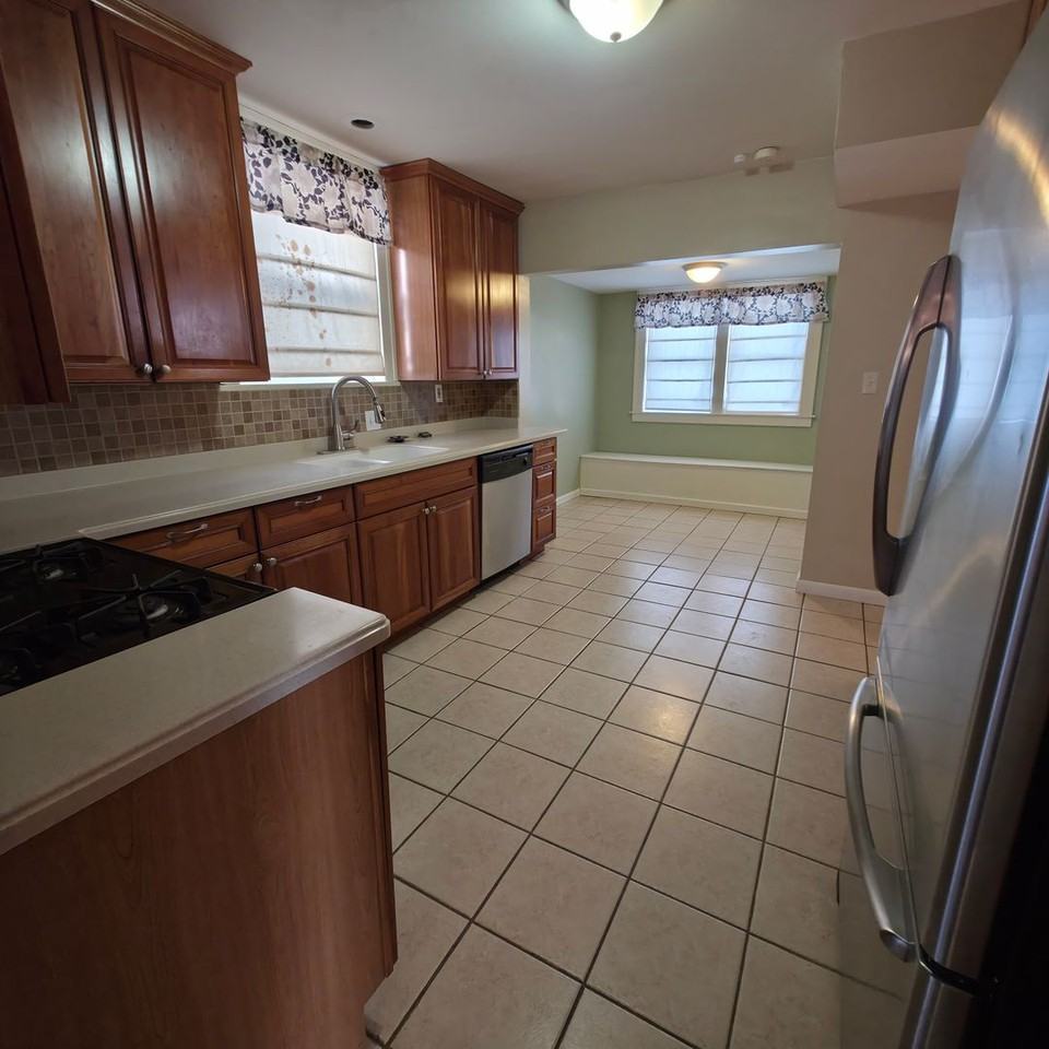 301 E 210th St - Photo 3 of 24