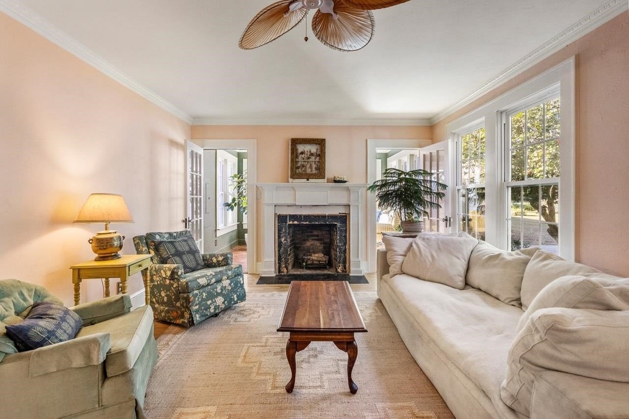 821 Ingleside Ave - Photo 7 of 39