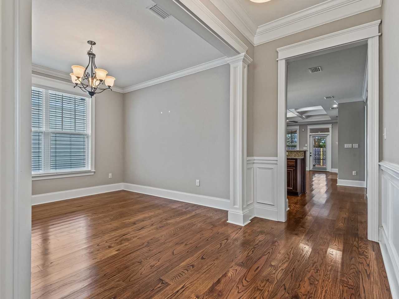 2590 Manassas Way - Photo 4 of 41