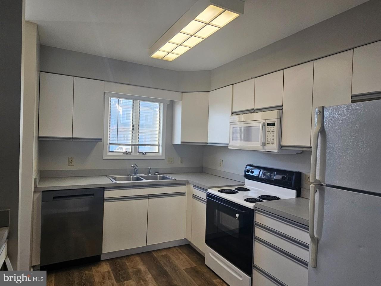 19 Henlopen Gdns - Photo 5 of 17