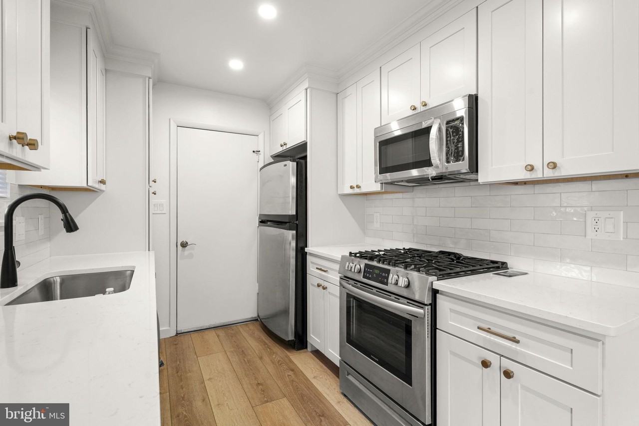 1420 Gilbert Rd - Photo 2 of 23