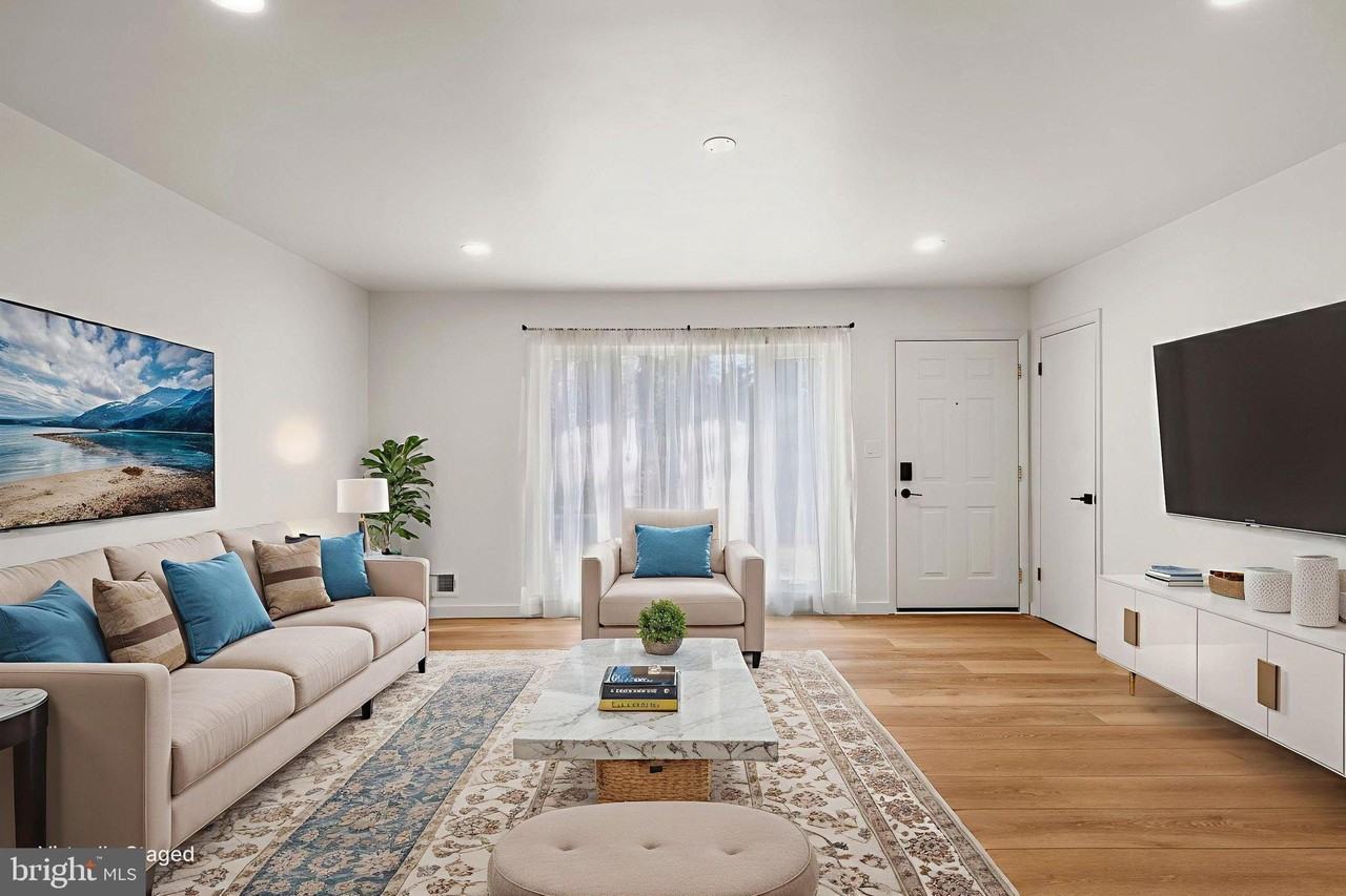 1420 Gilbert Rd - Photo 7 of 23