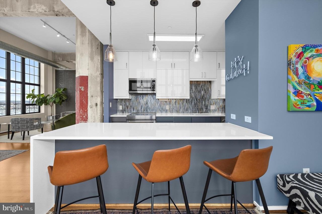 1200 Steuart St Unit 1511 #1511 - Photo 4 of 50