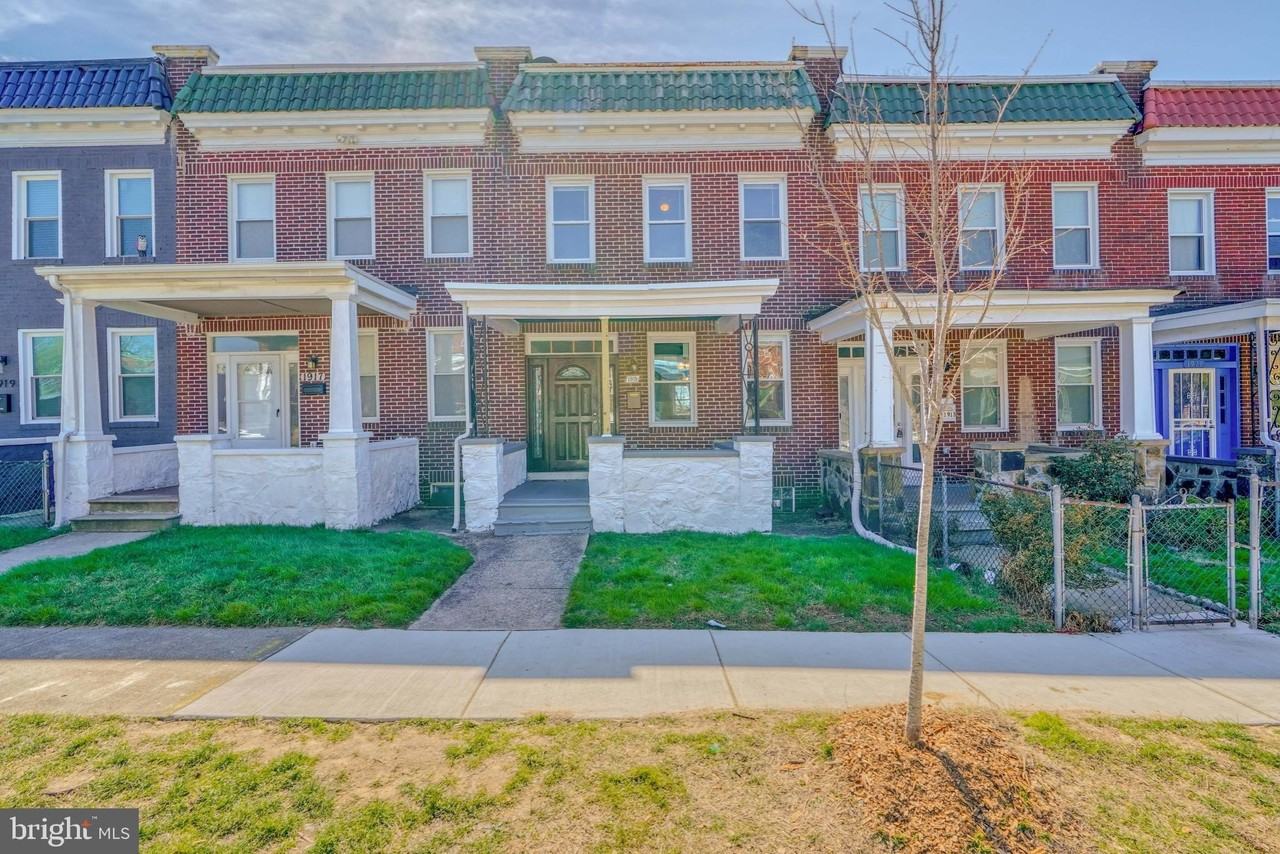 1915 E 29th St - Photo 2 of 30