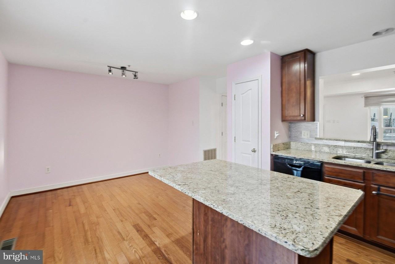 1208 Corolla Ct - Photo 6 of 19