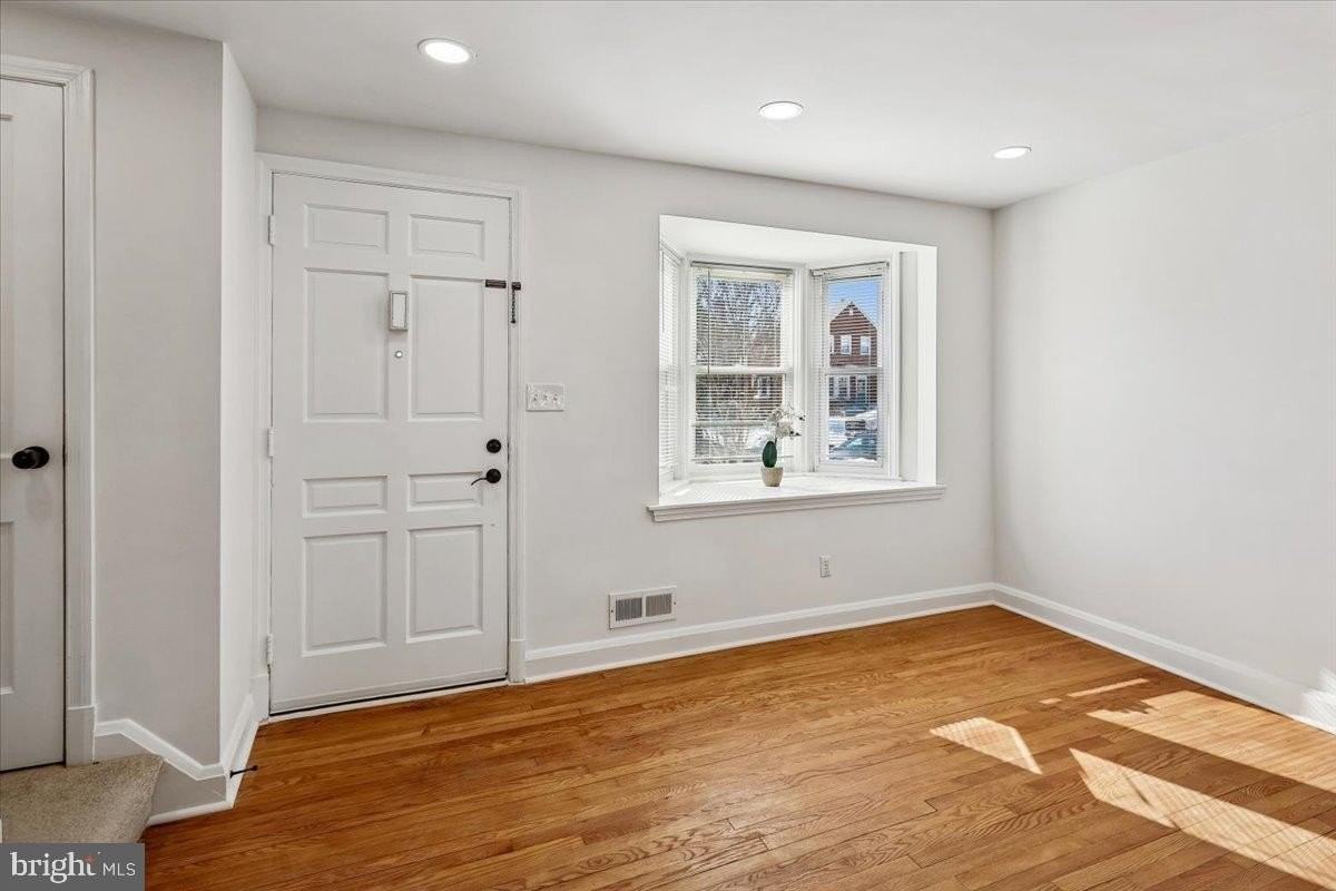 1616 Hardwick Rd - Photo 4 of 35