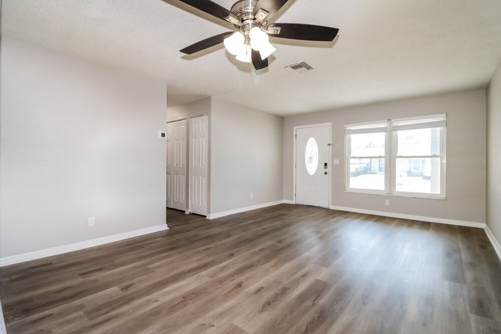 7983 Shadow Run Dr - Photo 4 of 16