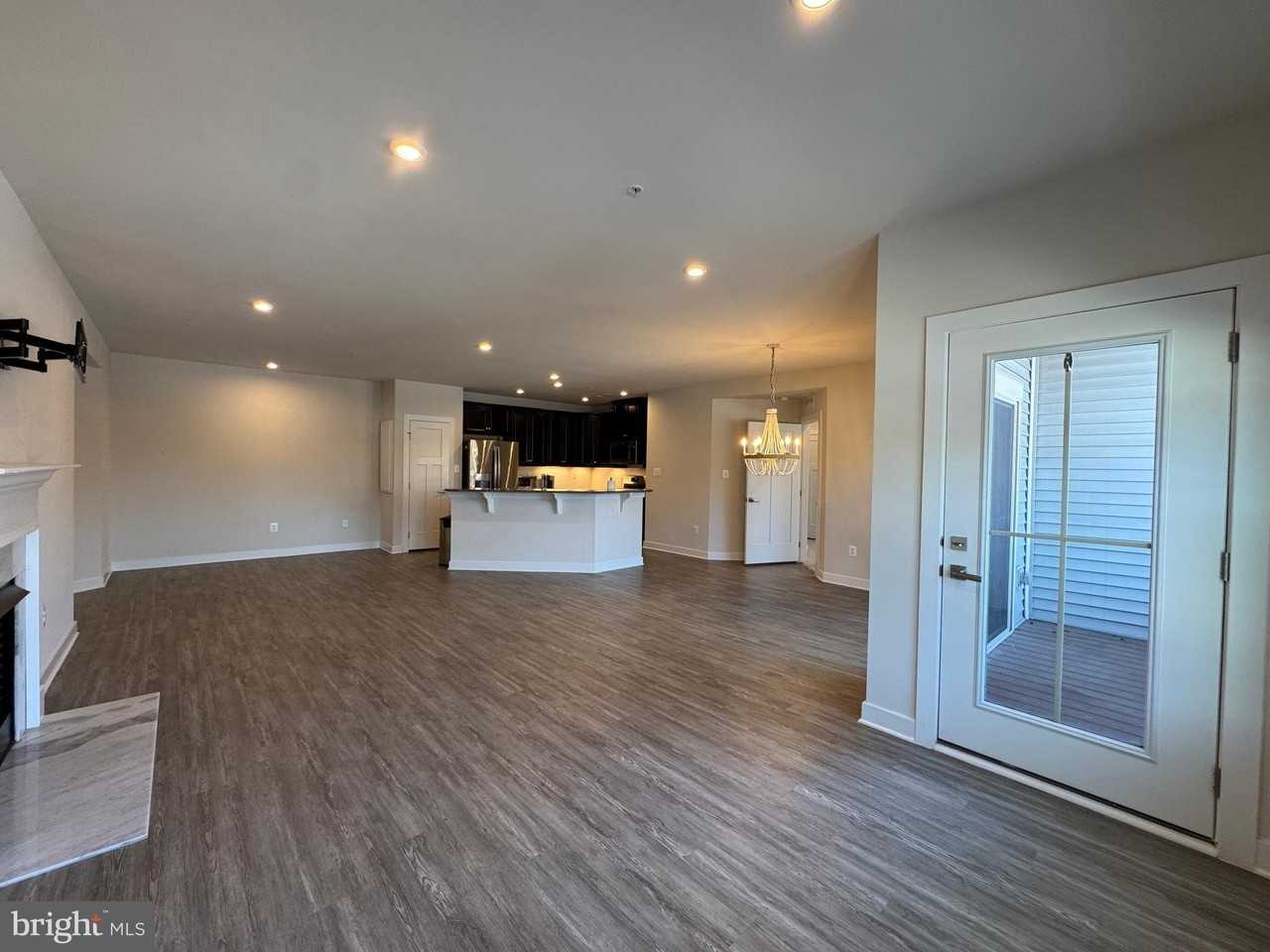 5723 Meadowood St Apt 202 #202 - Photo 6 of 50