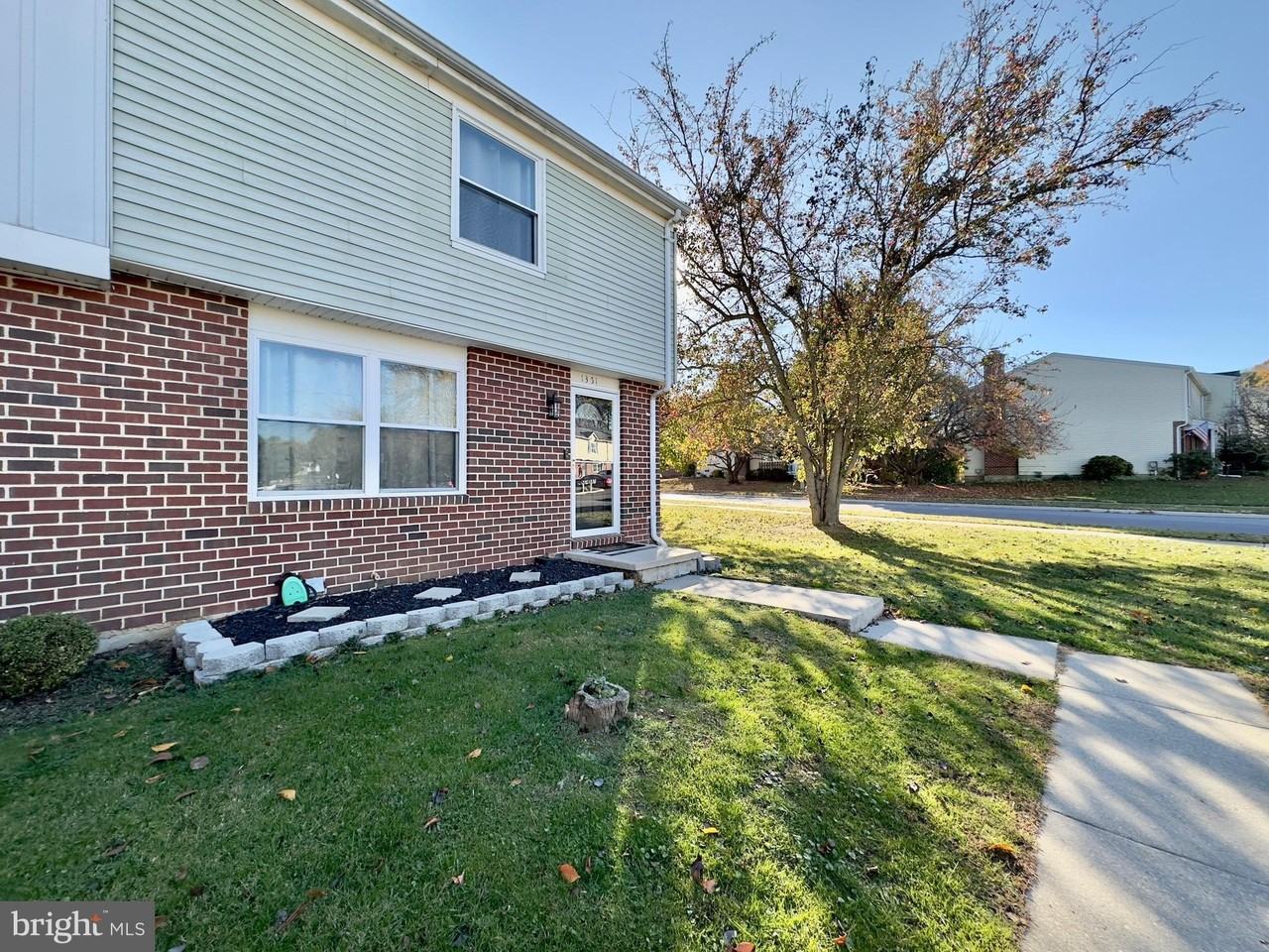 1351 Saint Francis Rd - Photo 2 of 49