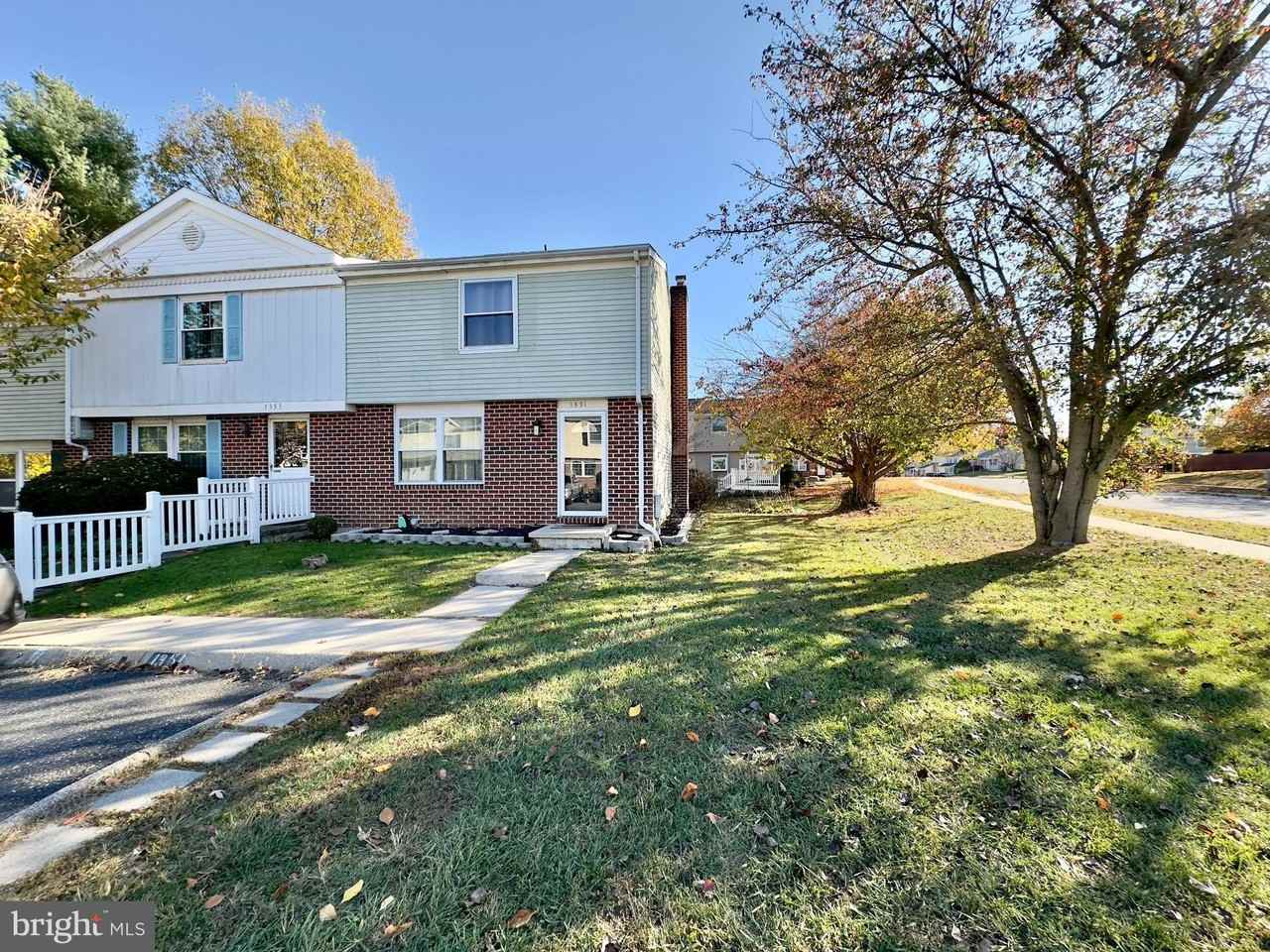 1351 Saint Francis Rd - Photo 3 of 49