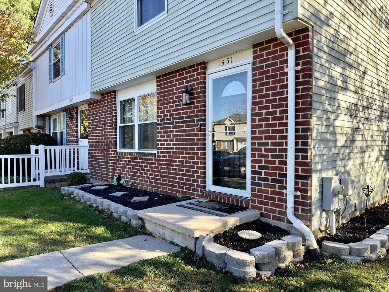 1351 Saint Francis Rd - Photo 4 of 49