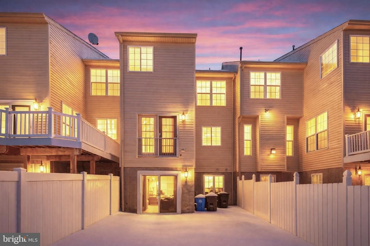 618 Berwick Ct - Photo 2 of 49