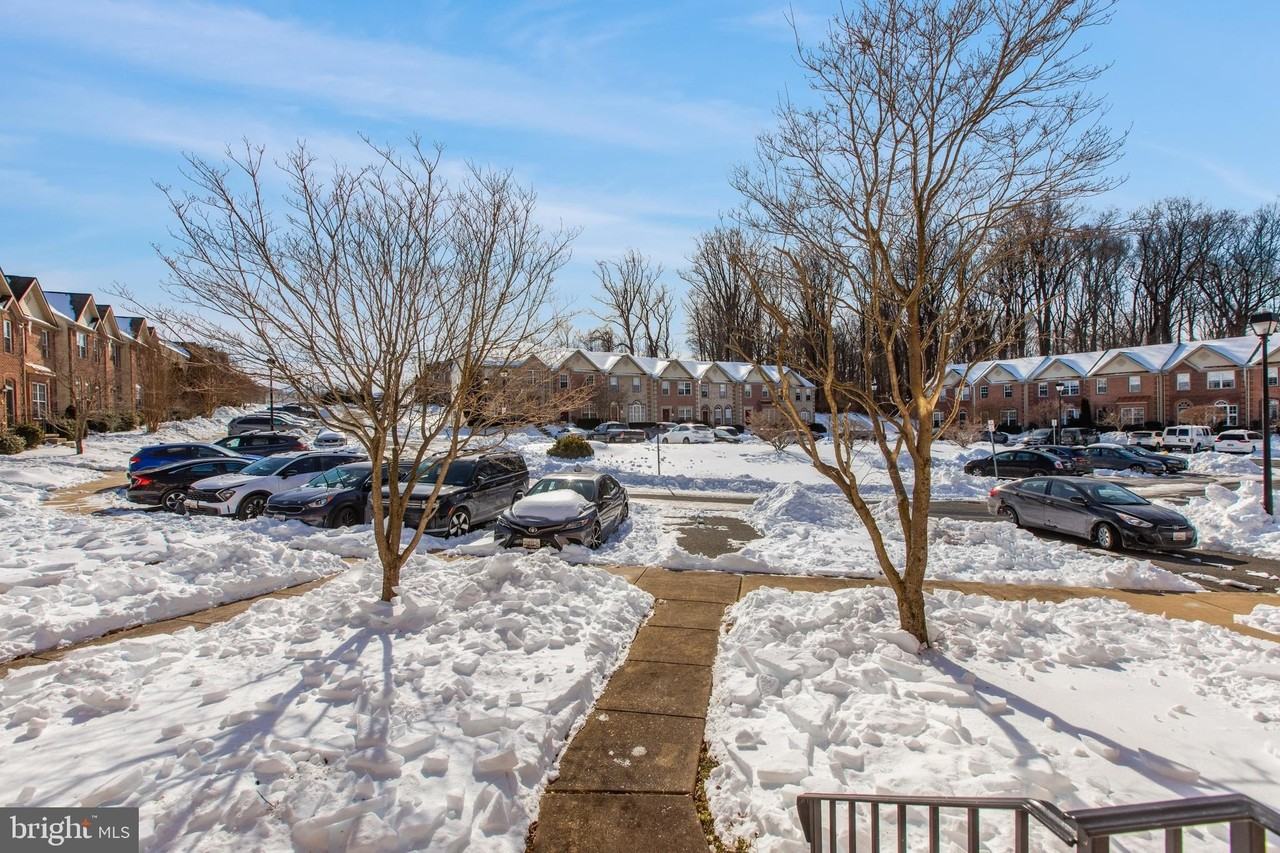 618 Berwick Ct - Photo 5 of 49