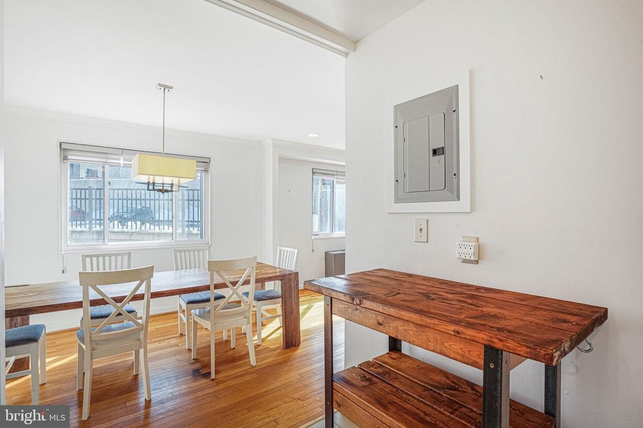 95 E Wayne Ave Apt 209 #209 - Photo 7 of 19