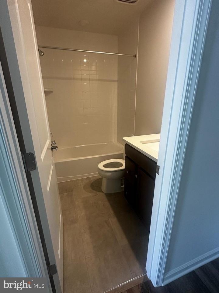 3404 Whippett Way - Photo 4 of 24