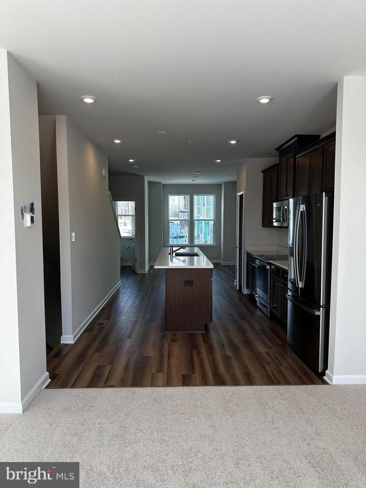 3404 Whippett Way - Photo 5 of 24