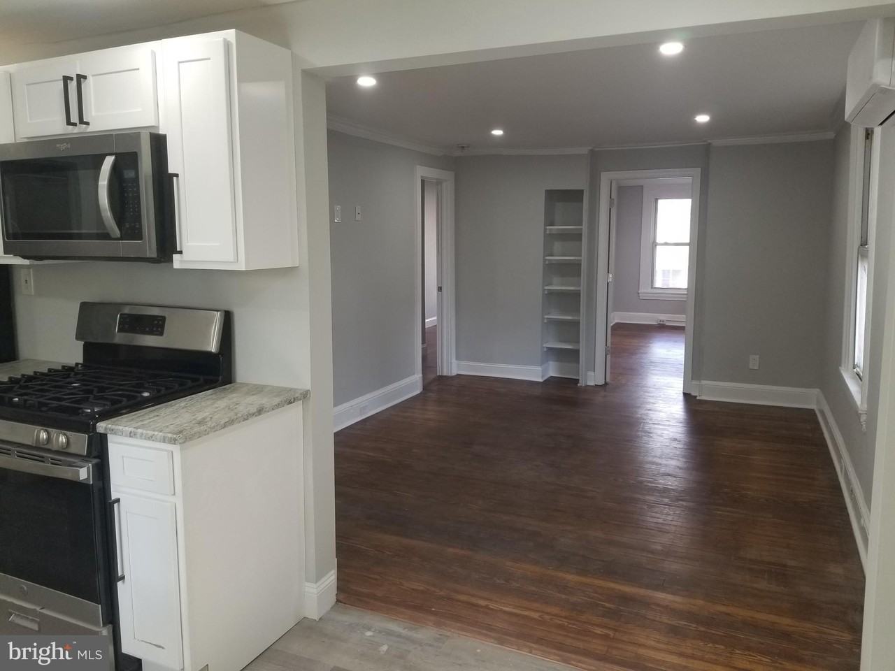212 Warren St #3 - Photo 6 of 18