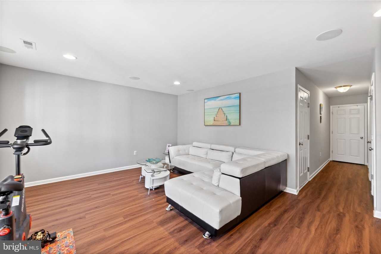 29 Mountie Ln - Photo 2 of 35