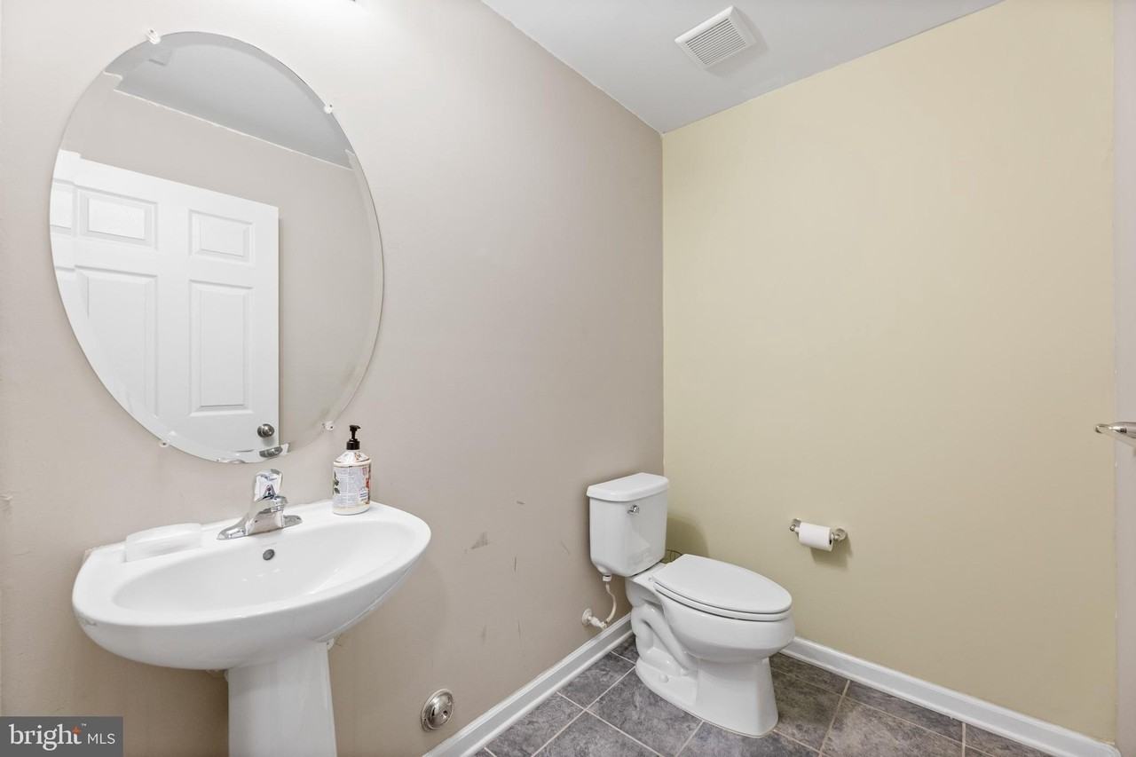 29 Mountie Ln - Photo 5 of 35