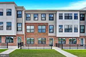 featured image of 118 Martha Brokaw Way