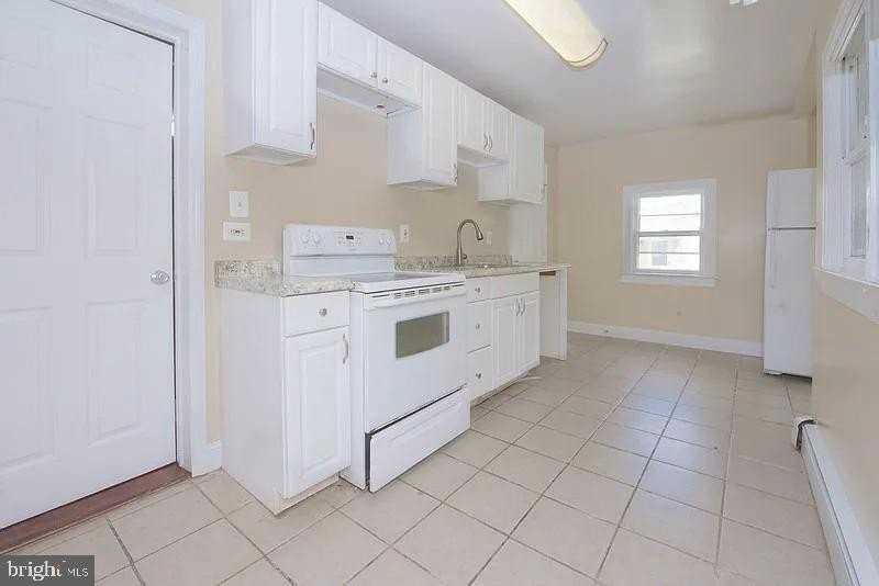 51 Hillman Ave - Photo 4 of 12