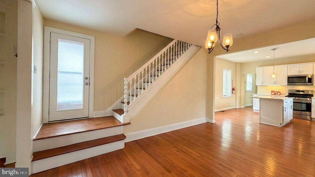 838 Smith Ave - Photo 6 of 20