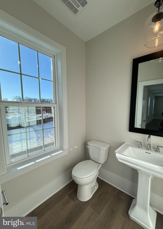 3001 Justin Dr - Photo 6 of 18