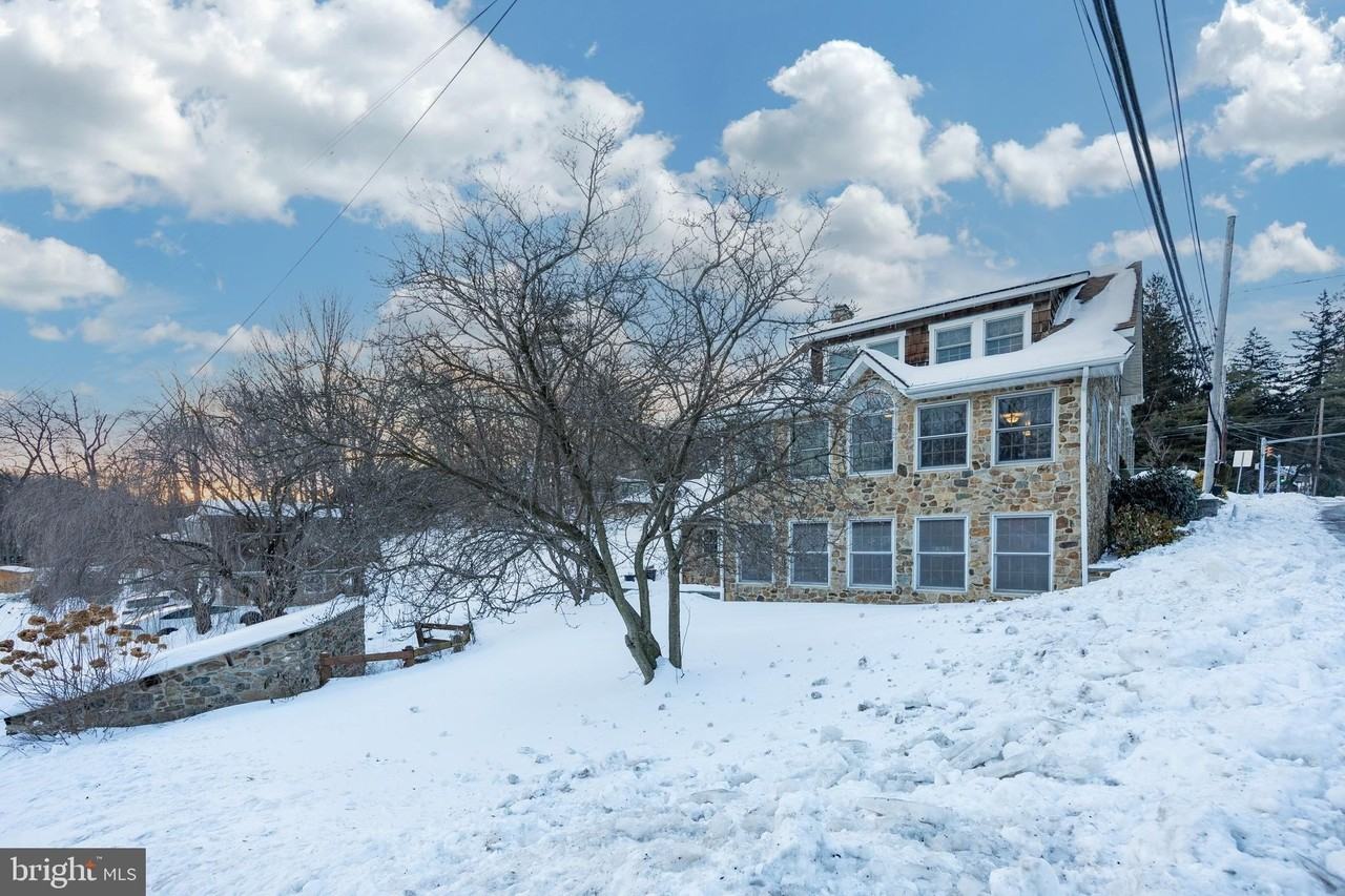 2568 Pike Ave - Photo 3 of 30