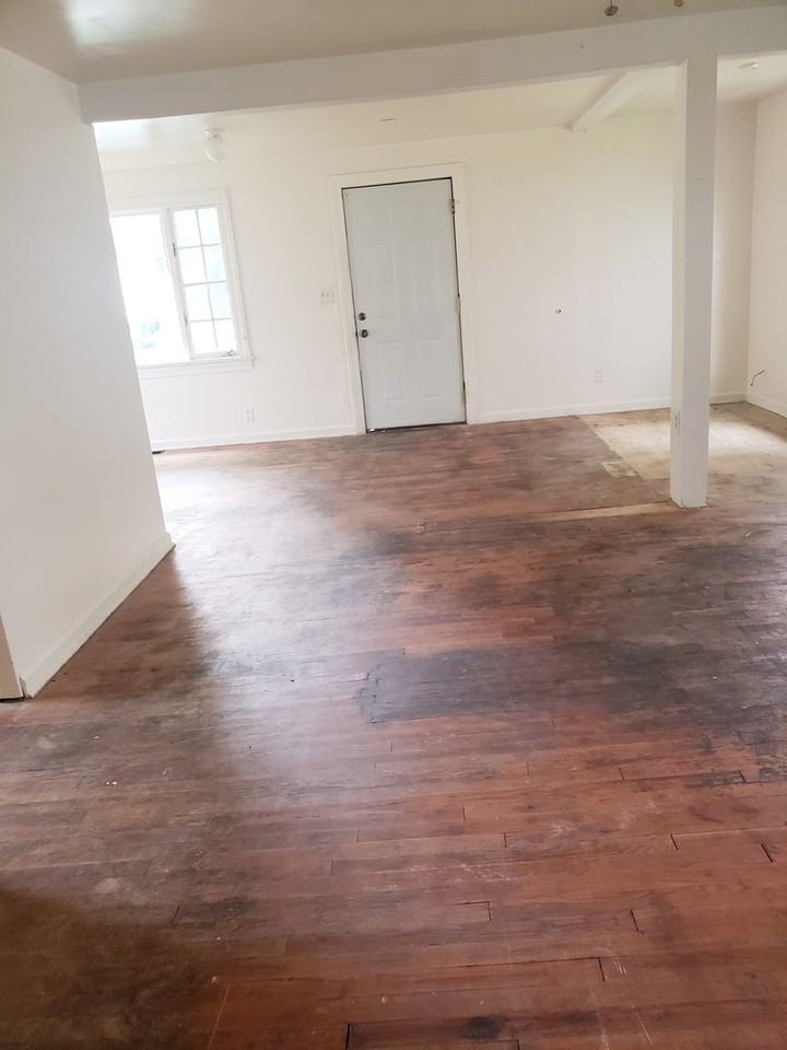 409 Hendry Street - Photo 3 of 10
