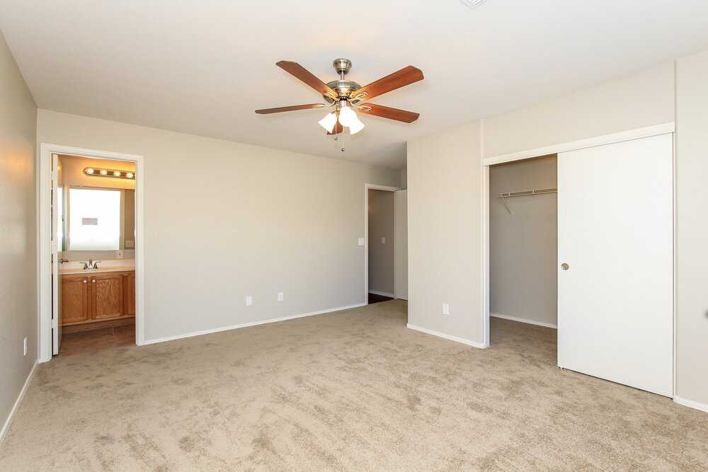 16080 W Jackson St - Photo 6 of 15