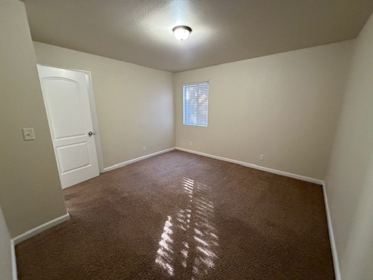 10680A 10th St - Photo 5 of 10