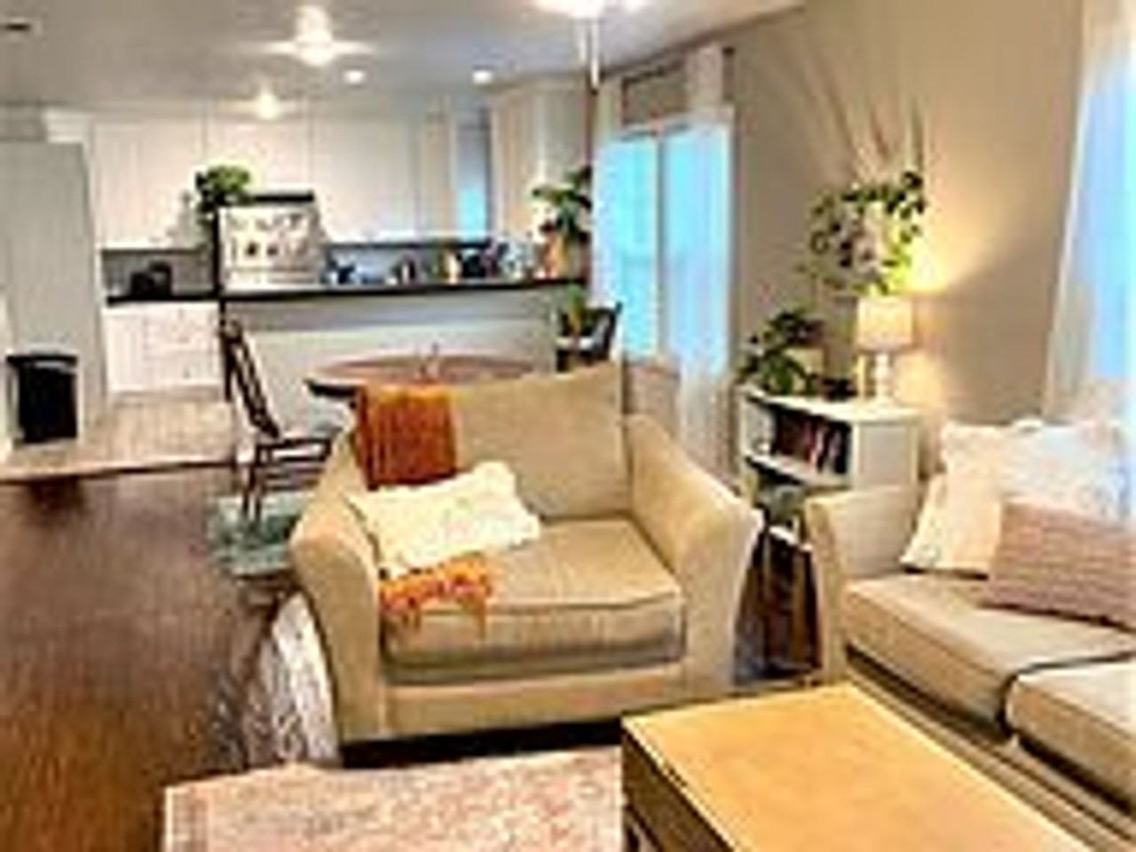 104 S Haswell Dr - Photo 3 of 21