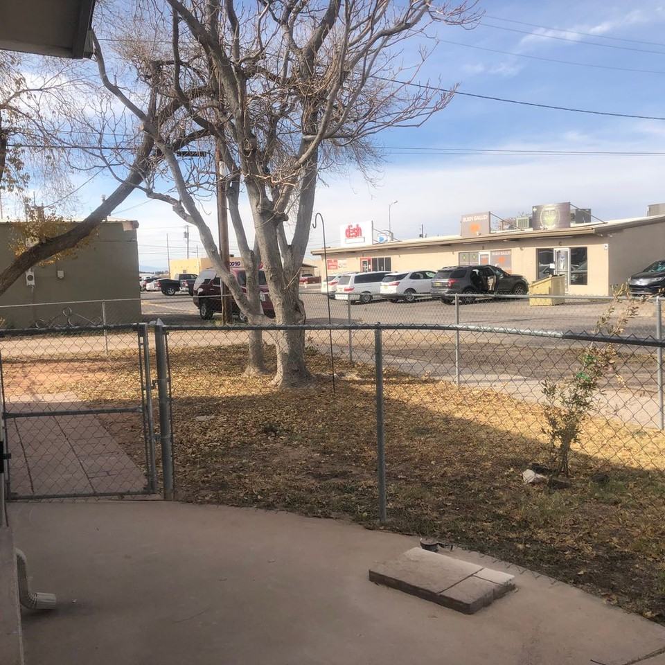 225 New York Ave - Photo 7 of 11