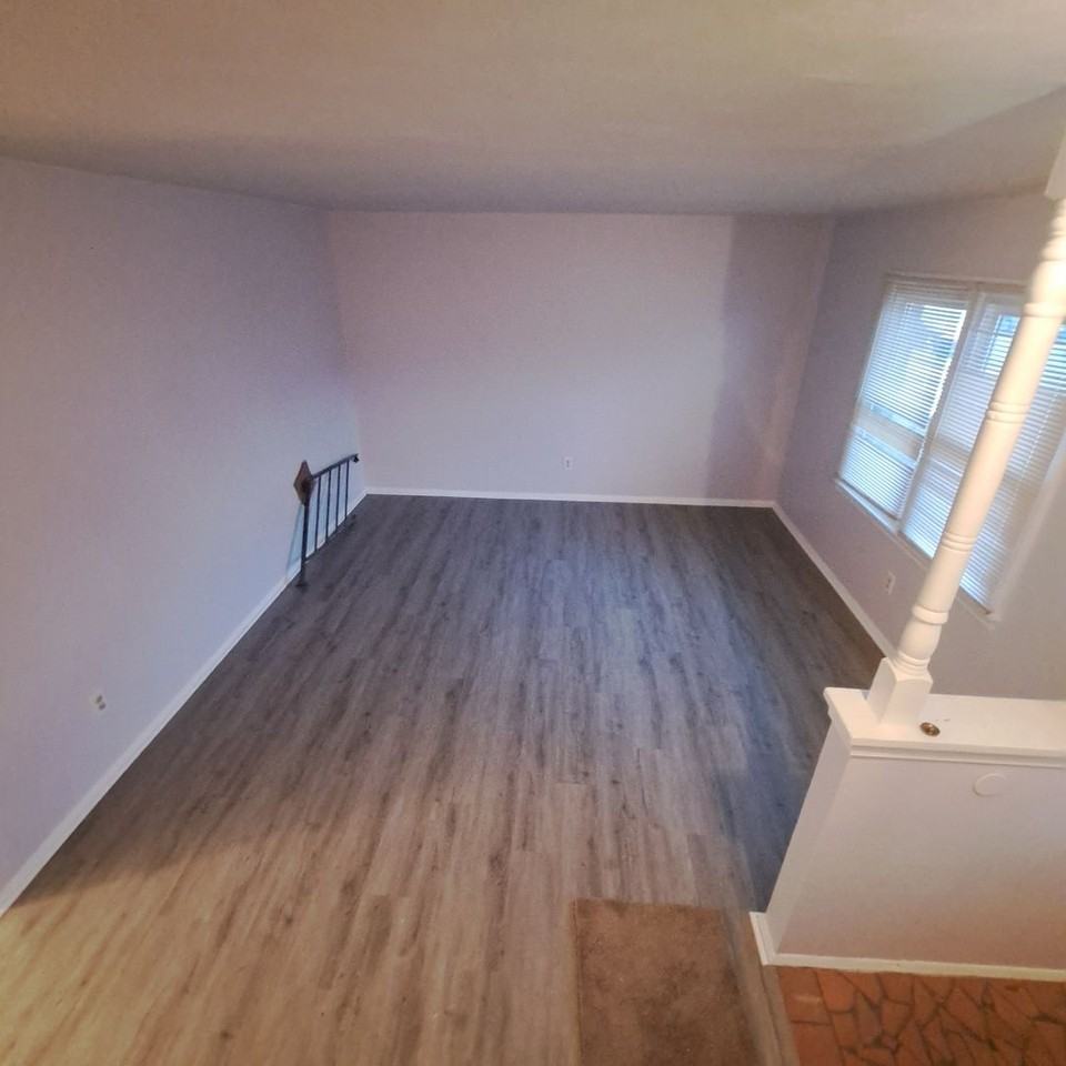 6590 Stoney Pt S - Photo 4 of 15