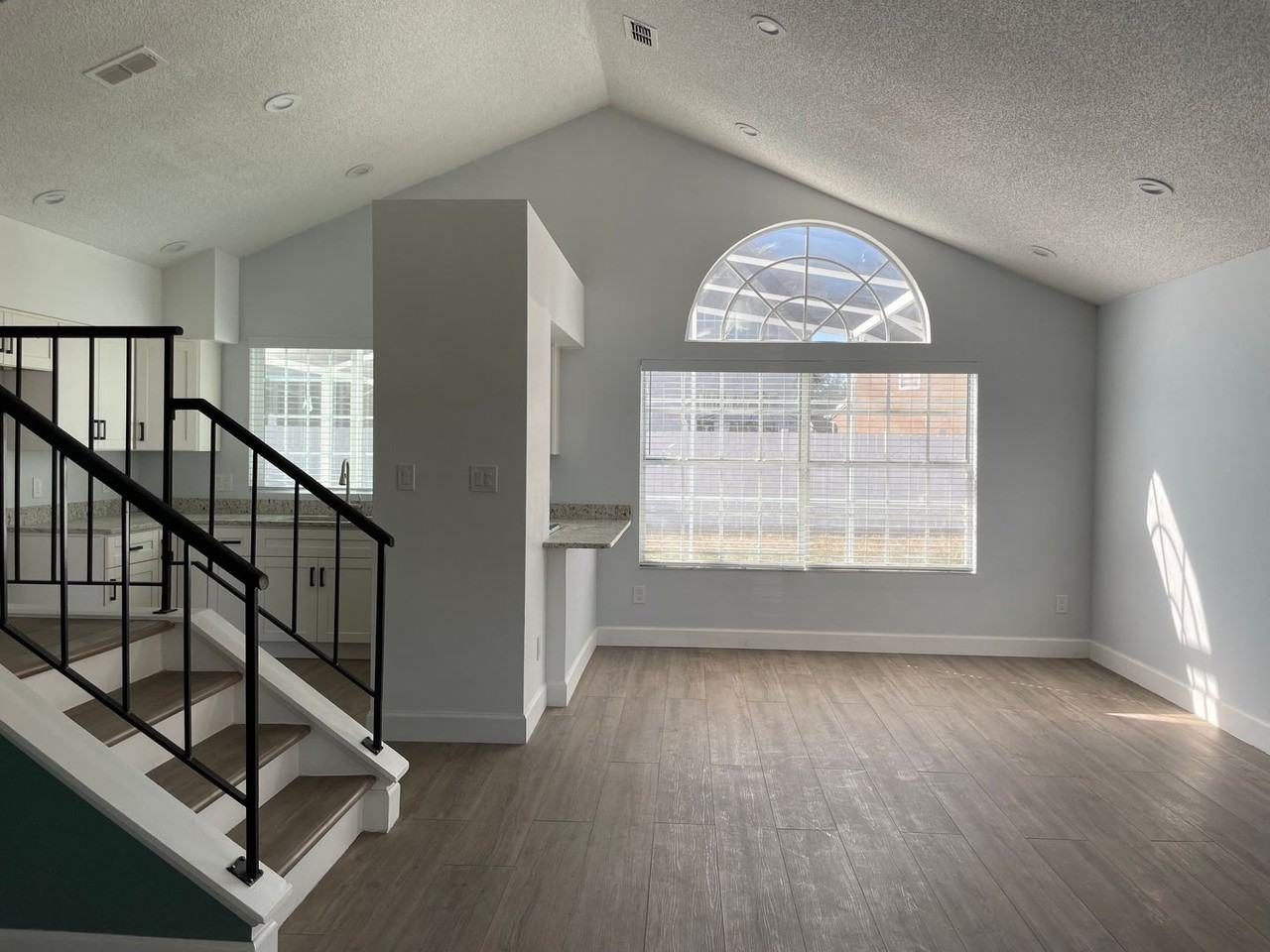 2514 Davenport Cir - Photo 6 of 20