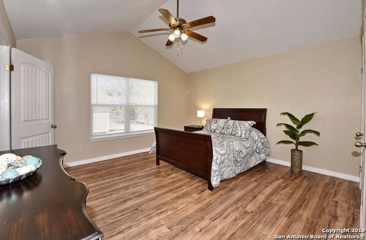 119 Pharis St - Photo 7 of 11