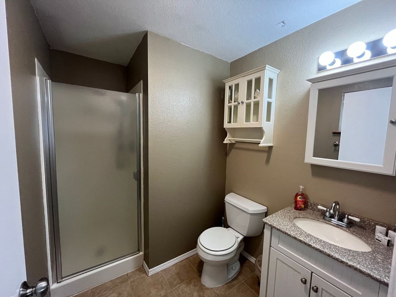 1965 Cypress Ct - Photo 4 of 21