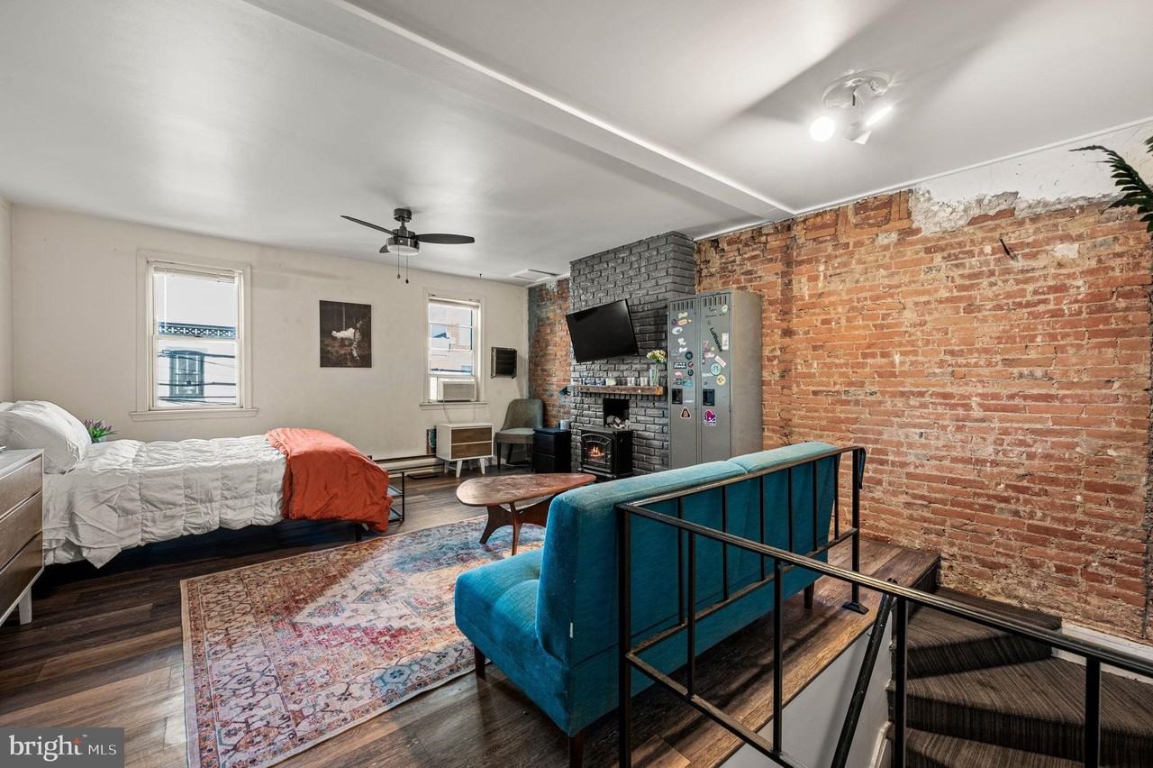 1360 E Susquehanna Ave - Photo 4 of 20