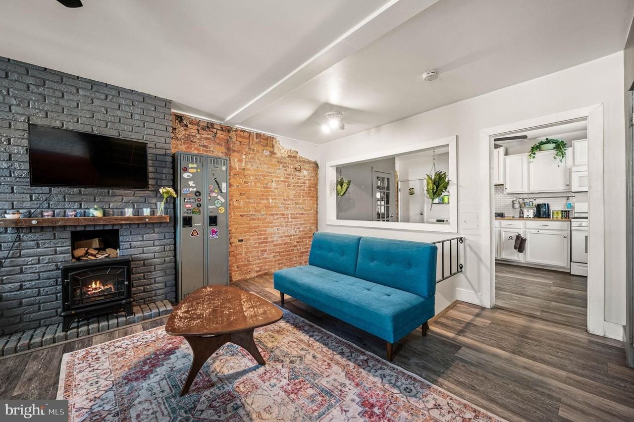 1360 E Susquehanna Ave - Photo 5 of 20